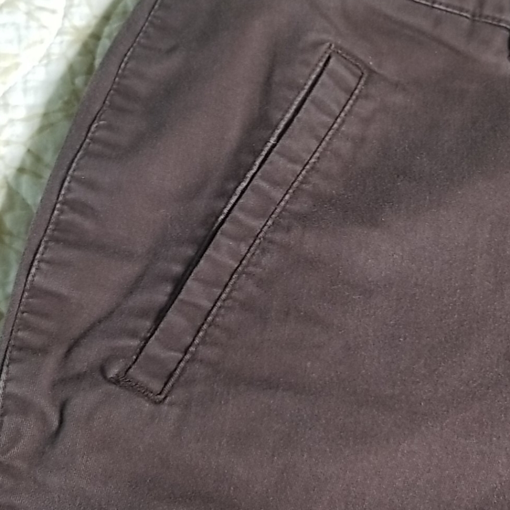 Capris - Picture 3 of 8